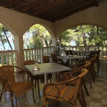 Pensión Double 4309d Pašman