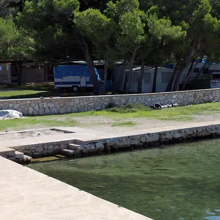 Pensión Double 4309d Pašman